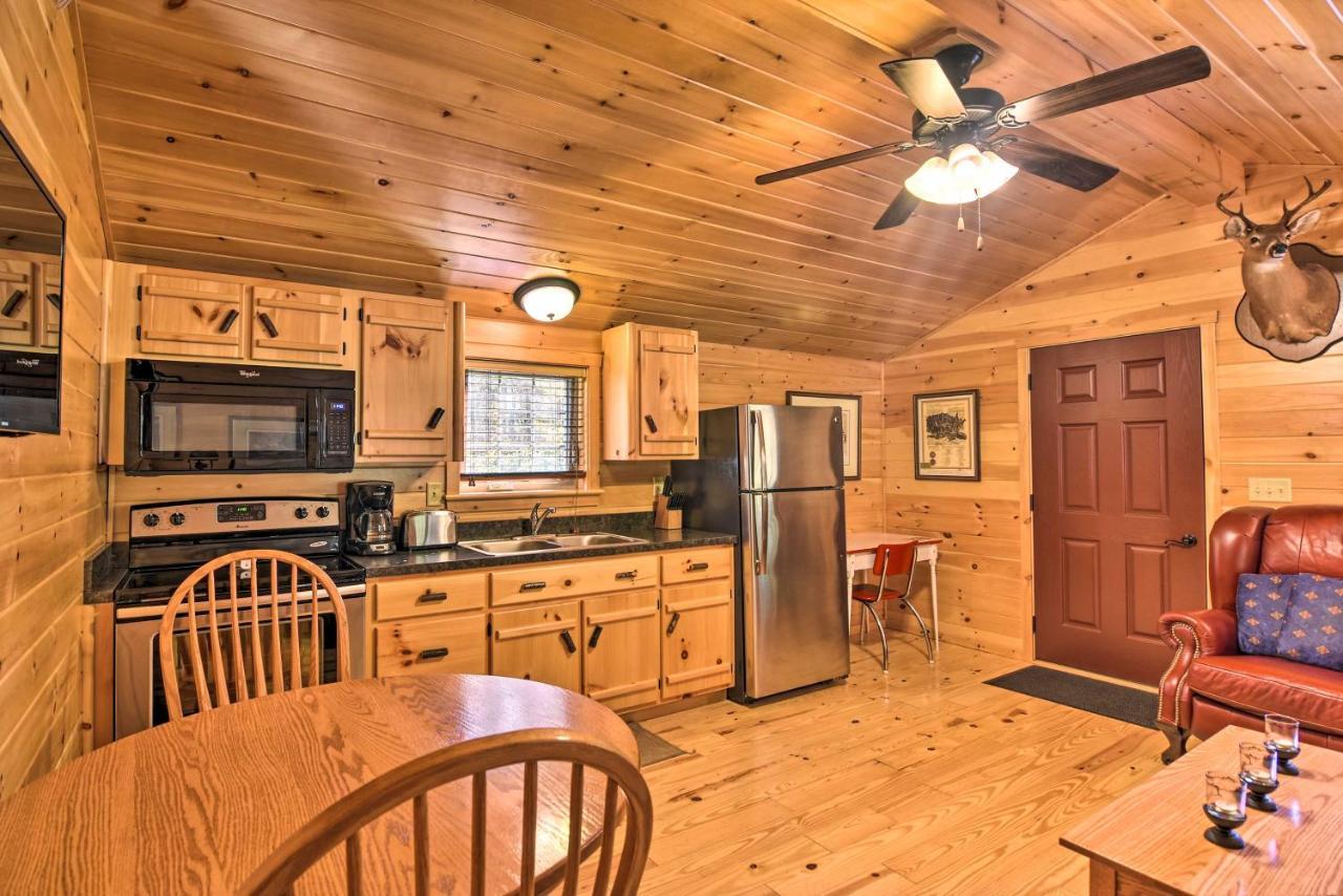 Pet-Friendly Cabin With Fire Pit And River Access! Parsons Eksteriør bilde