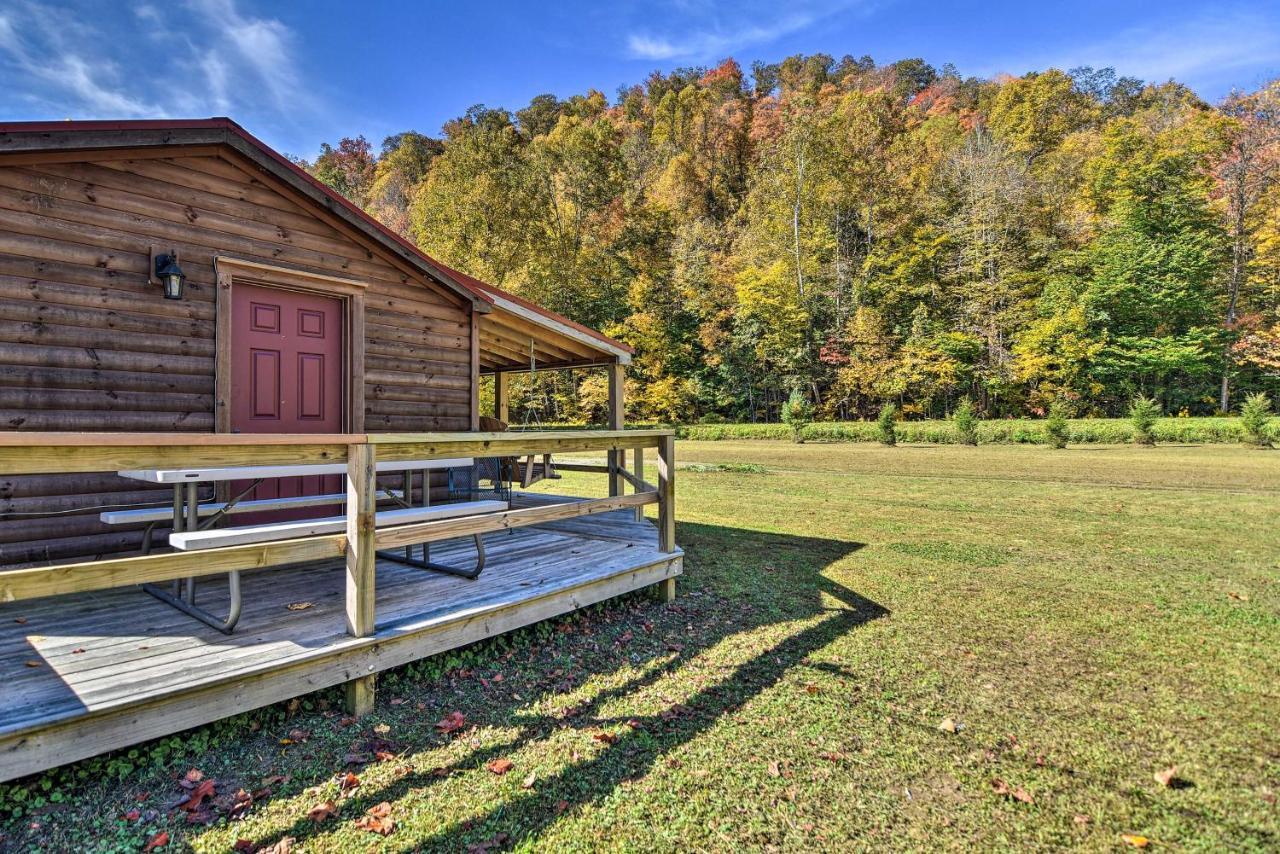 Pet-Friendly Cabin With Fire Pit And River Access! Parsons Eksteriør bilde