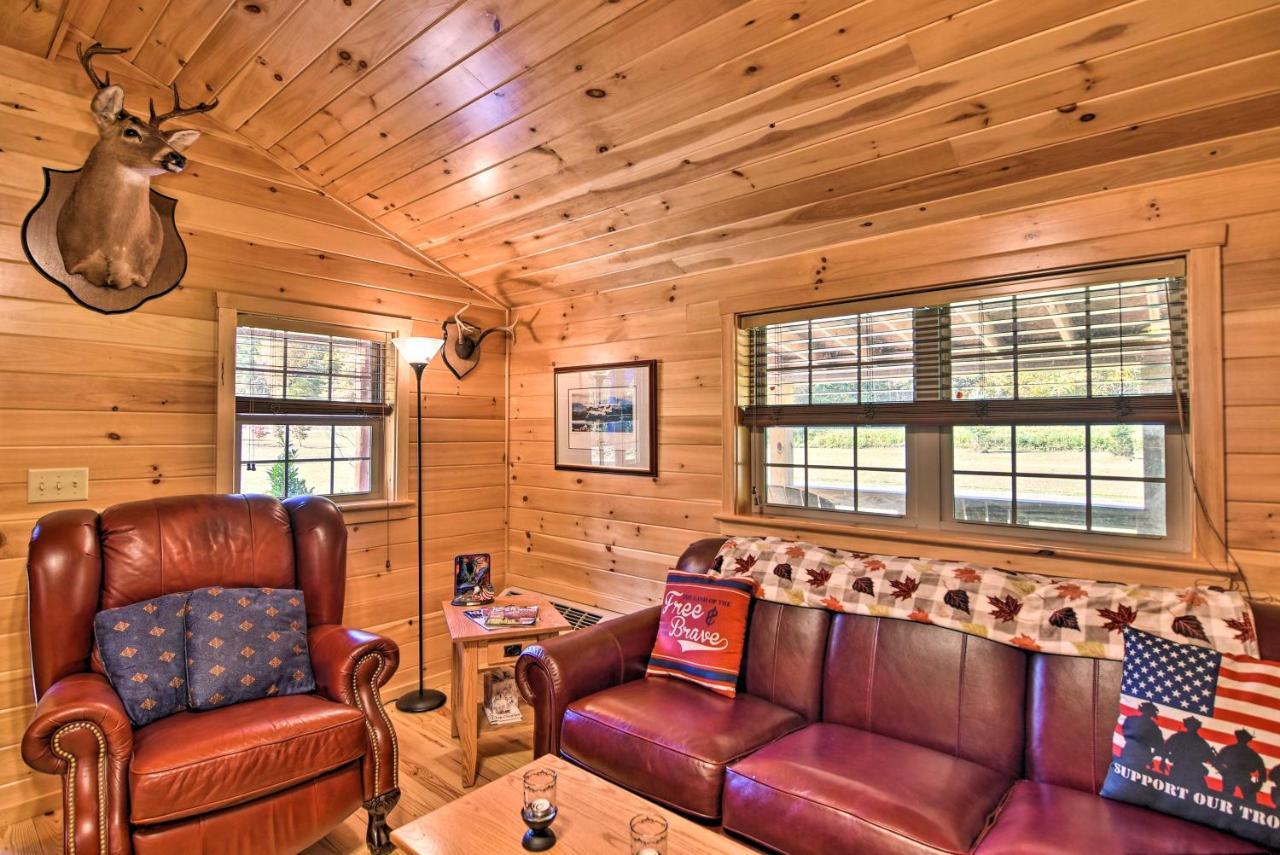 Pet-Friendly Cabin With Fire Pit And River Access! Parsons Eksteriør bilde