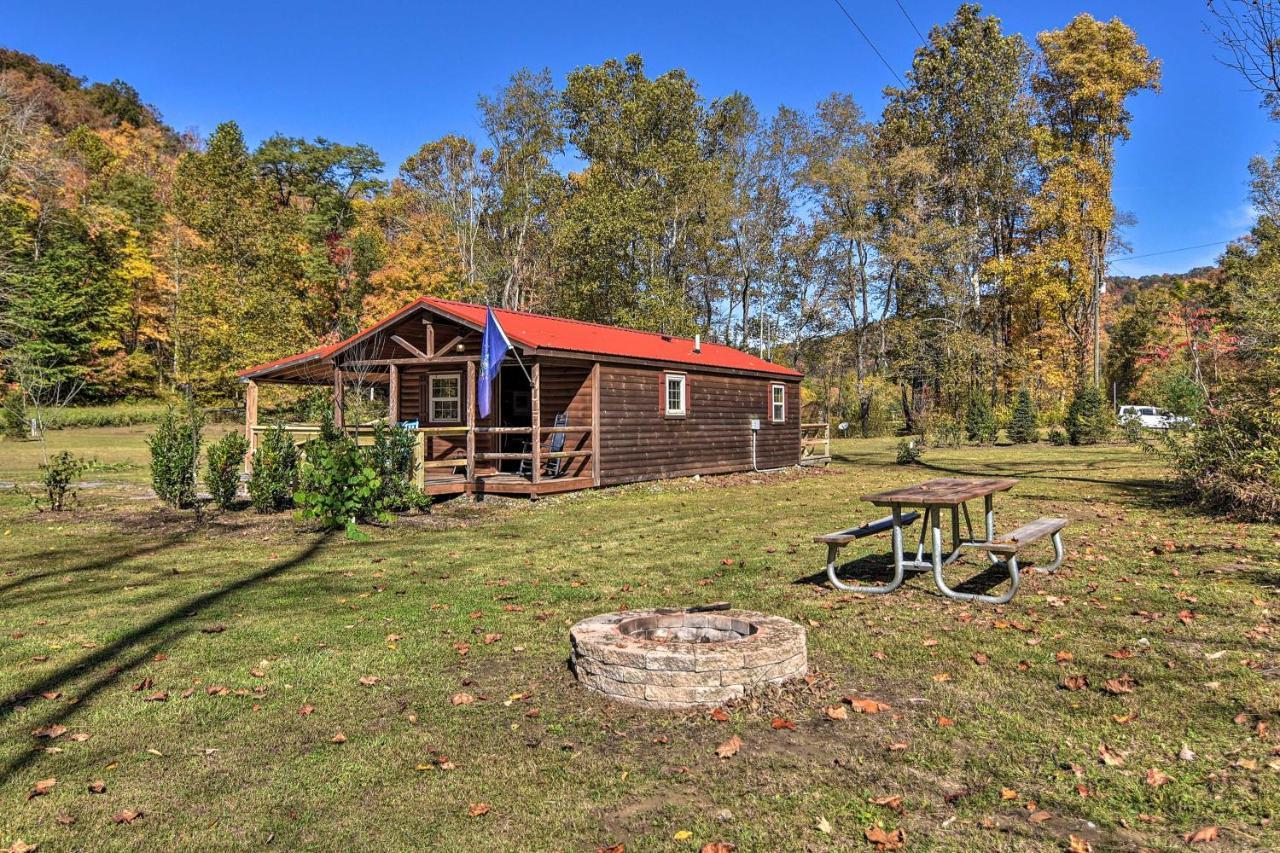 Pet-Friendly Cabin With Fire Pit And River Access! Parsons Eksteriør bilde
